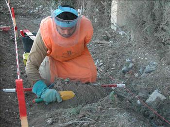 دقة وتركيز لا يحتملان الخطأ