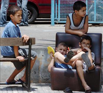 نازحون صغار (م.ع.م)