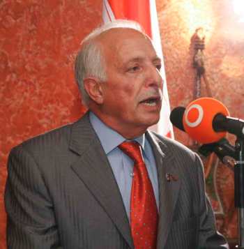 الرائد جمال أبو مراد خلال إلقاء كلمته في العشاء السنوي للتيار في جديدة مرجعيون