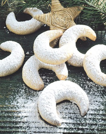 بسكويت القرفة والسمك من رموزها