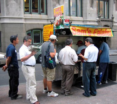 صارت معروفة في العالم بفضل الرعايا العرب المهاجرين