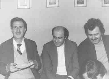 محسن ابراهيم متوسطاً الشهيدين جورج حاوي وكمال جنبلاط