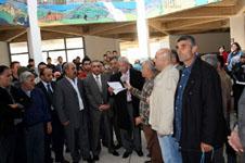 أعضاء المجلس البلدي مع النائب د· قاسم هاشم