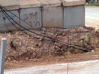 الكابلات الإسرائيلية قرب عديسة (تصوير: جورج نهرا)
