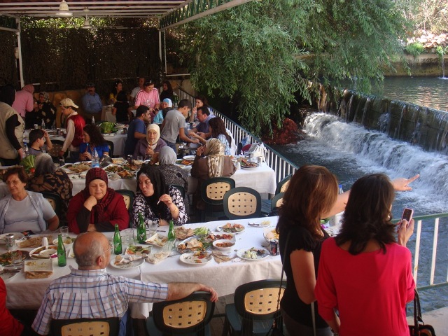 الكثيرون لم يكترثوا لبدء الشتاء بل أرادوا أن ينعموا أكثر وأكثر بالطبيعة والنزهات في مناطقنا