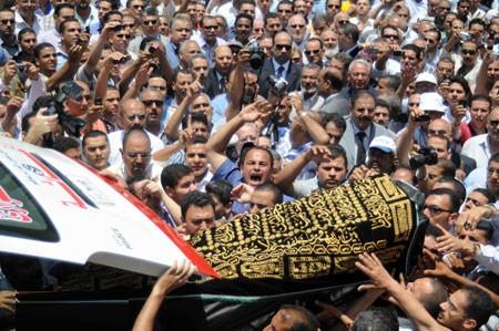 ضحية التعصب الدينى