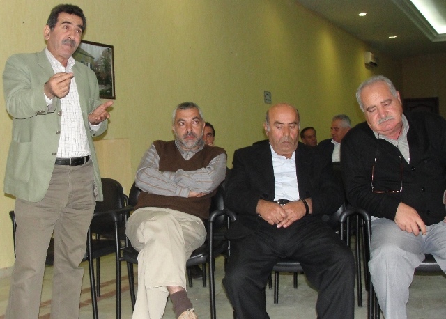 .. الحق في الحصول على فرص عمل