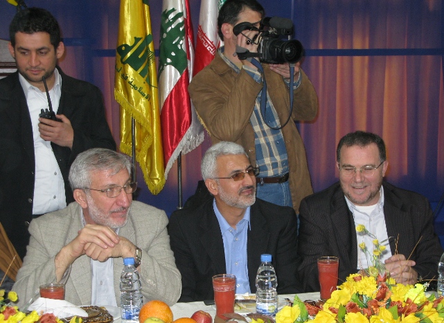 وزير الإسكان والتخطيط الإيراني محمد سعيدي كيا ورئيس بلدية الخيام الحاج علي زريق