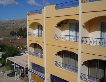 جانب من فندق الدانا