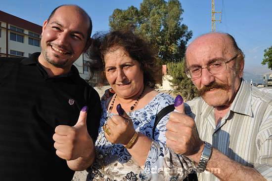 بيار ونّا ووالديه .. بعد إتمام حقهم الدستوري