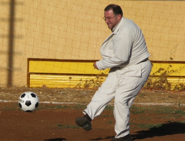 رئيس البلدية الحاج علي زريق.. الداعم الأول للأنشطة الرياضية في البلدة