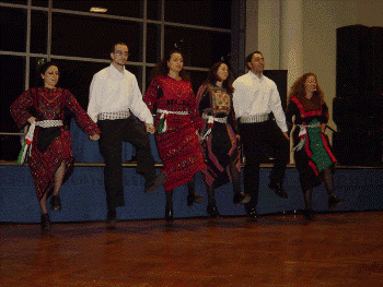 حلقة الدبكة... التي نخاف ان نصل الى يوم تختفي من تراثنا.