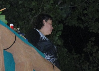 أم ماجد كانت مثل أم العروس