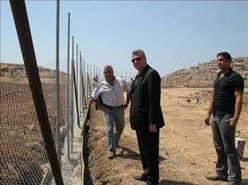 العقيد شحرور والمقدم خورية خلال تفقد أشغال بركة بعثائيل