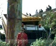 الشاحنة بعد تدهورها