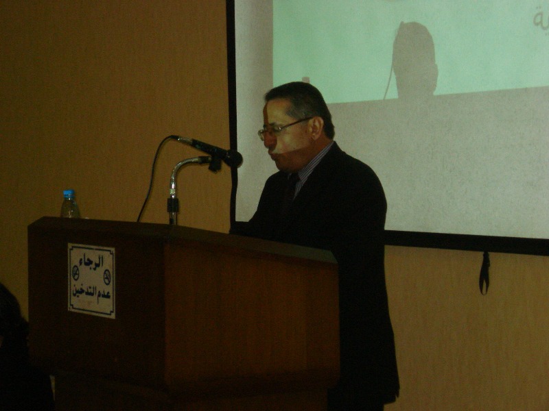 المهندس أسعد رشيدي خلال إلقاء الكلمة