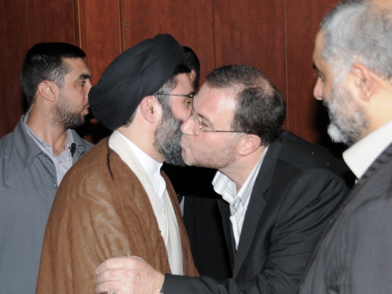 الحاج علي زريق يتلقى تهنئة  سماحة السيد هاشم صفي الدين