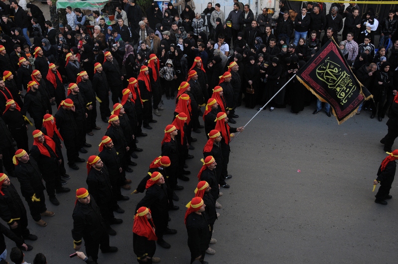 مشاركون في المسيرة