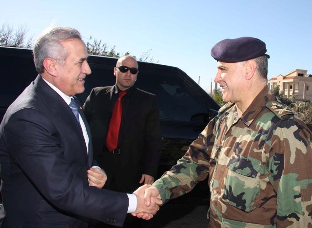 قائد الجيش مستقبلاً فخامة رئيس الجمهورية العماد ميشال سليمان