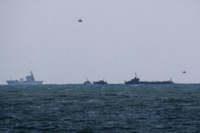 بوارج اليونفيل تمشط المنطقة بحثاً عن ناجين