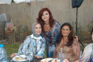 المحامية عبير فياض، دينا القاضي ويمنى علي أحمد