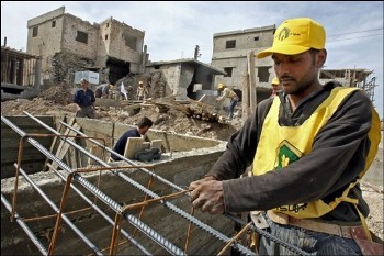 صامدون رغم الأضرار الكثيرة