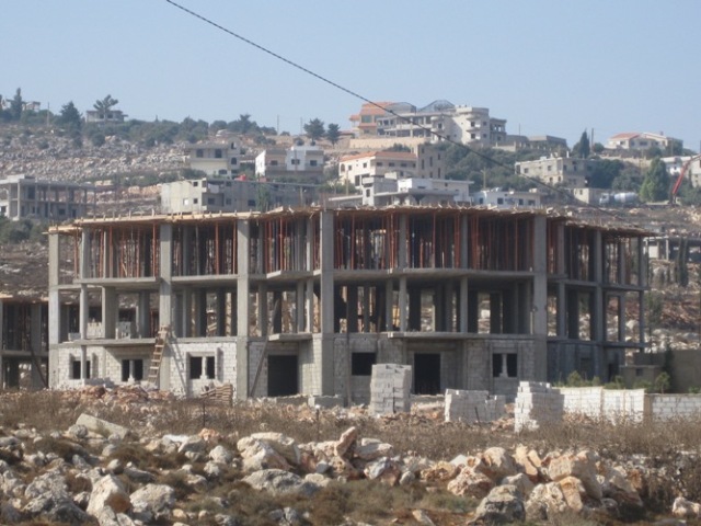 مشروع الخيام السكني.. بوركت السواعد