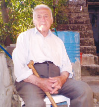  كان أبو عفيف صلة الوصل بين الأهالي واليونيفيل في منطقة العرقوب