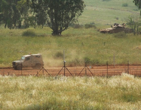 آليات لجيش الاحتلال الصهيوني قرب بلدة العباسية