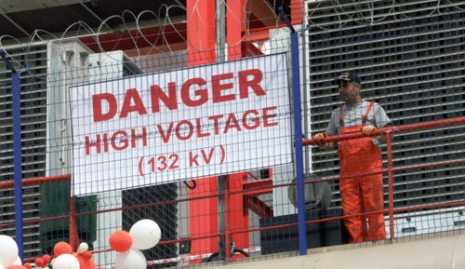 جانب من سفينة الكهرباء التركية التي زارت بيروت (أرشيف ــ بلال جاويش)