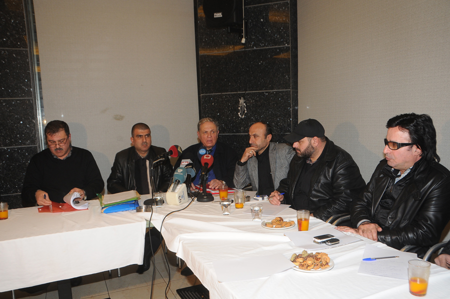 اصحاب محطات المحروقات خلال لقائهم مع البراكس في النبطية