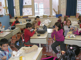 المدارس ودكاكينها \