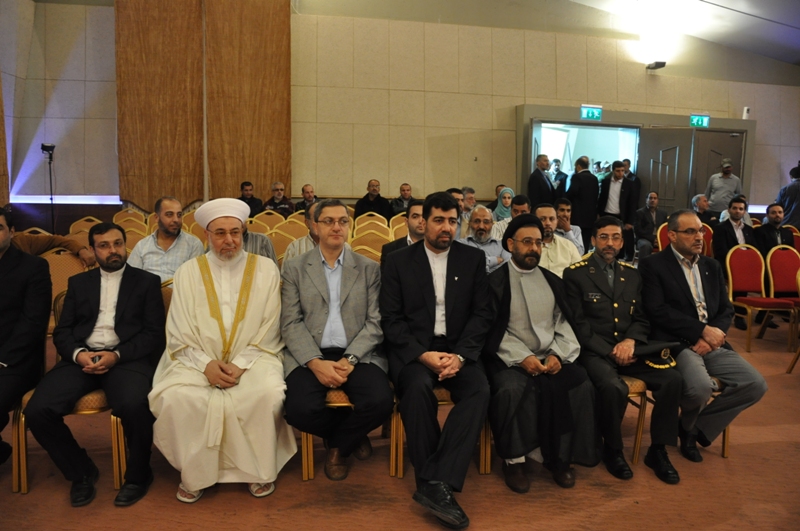 الحضور في افتتاح المعرض