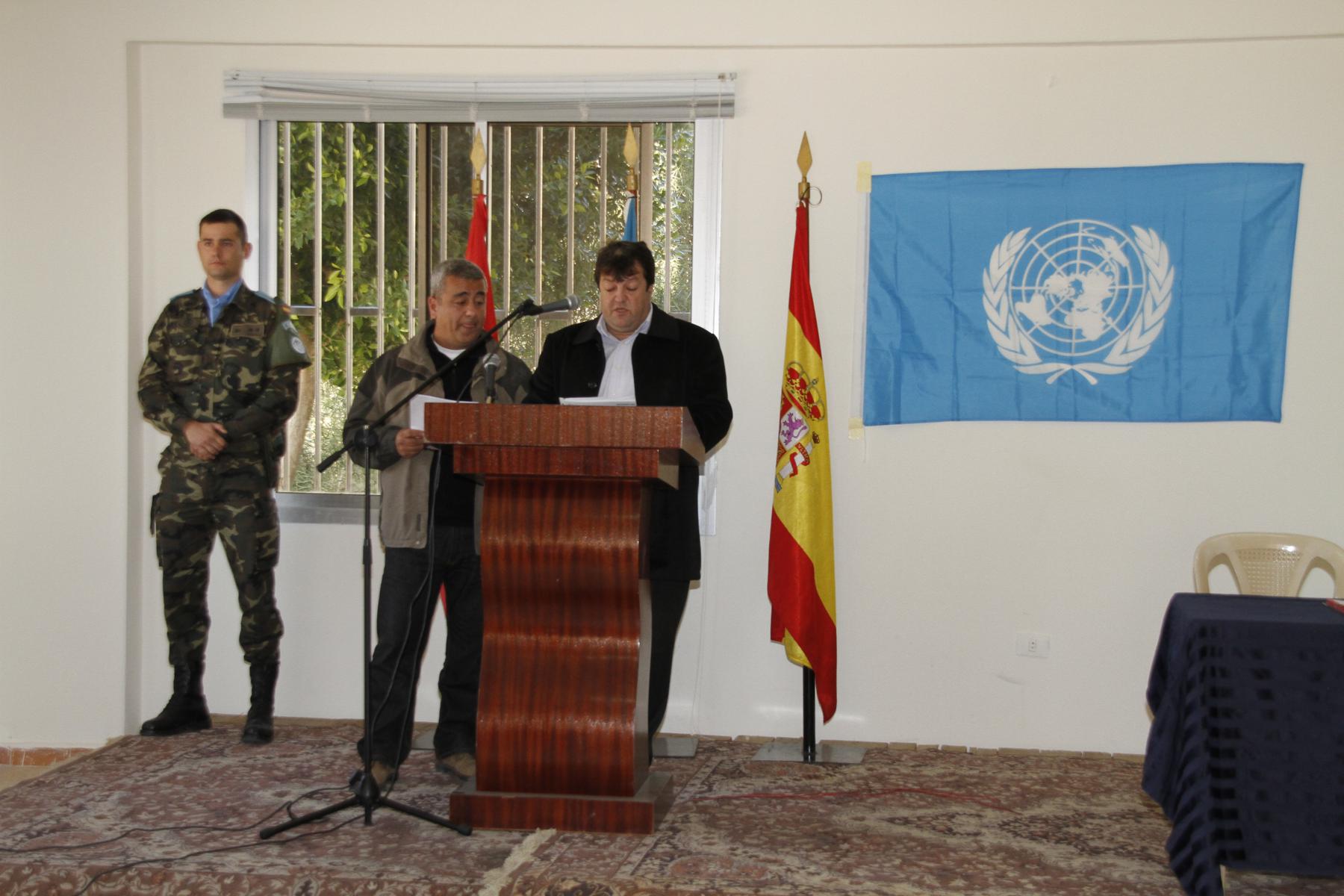 اليونيفيل تموّل تركيب ستة عشر عامود انارة في دير ميماس تعمل بالطاقة الشمسية