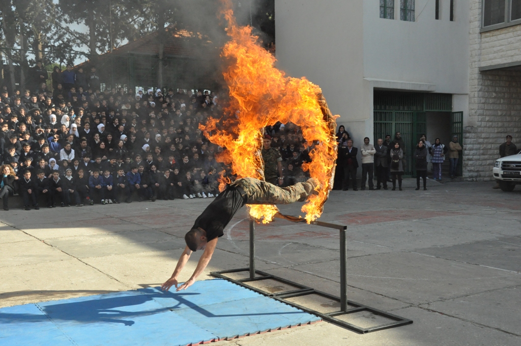 عروضات المغاوير في ثانوية الراهبات النبطية