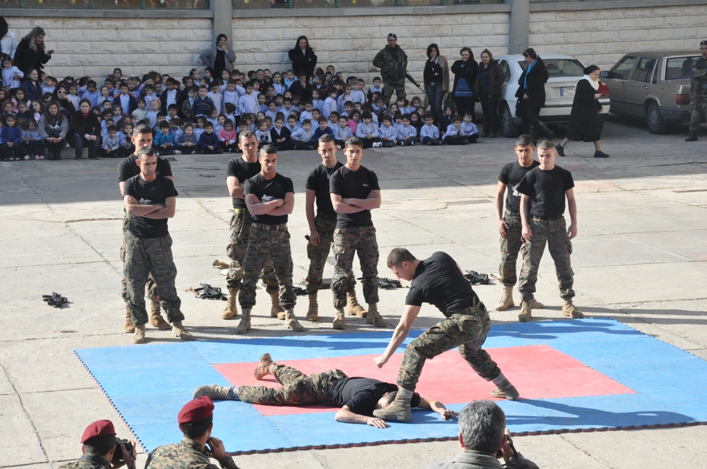 عروضات المغاوير في ثانوية الراهبات النبطية