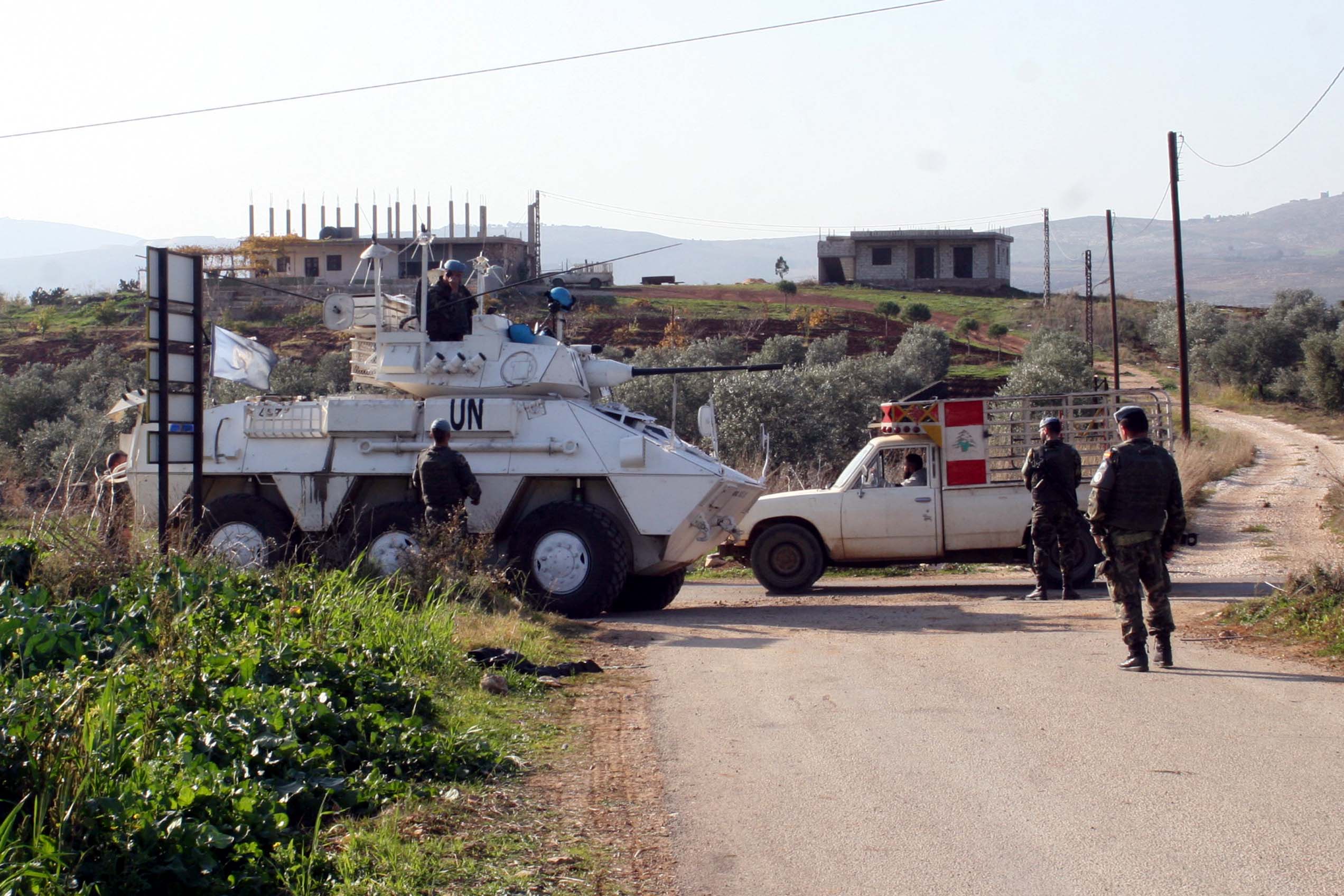 العثور على اربعة صواريخ مطمورة في  وادي خنسا