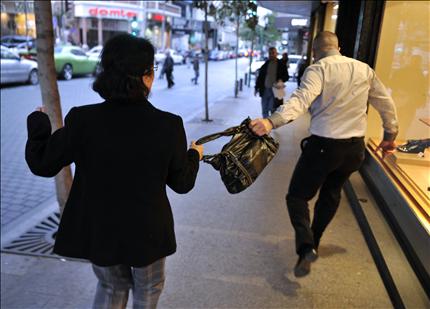 السرقات في لبنان: ليست كلها على هذا القدر من الوضوح (عباس سلمان)