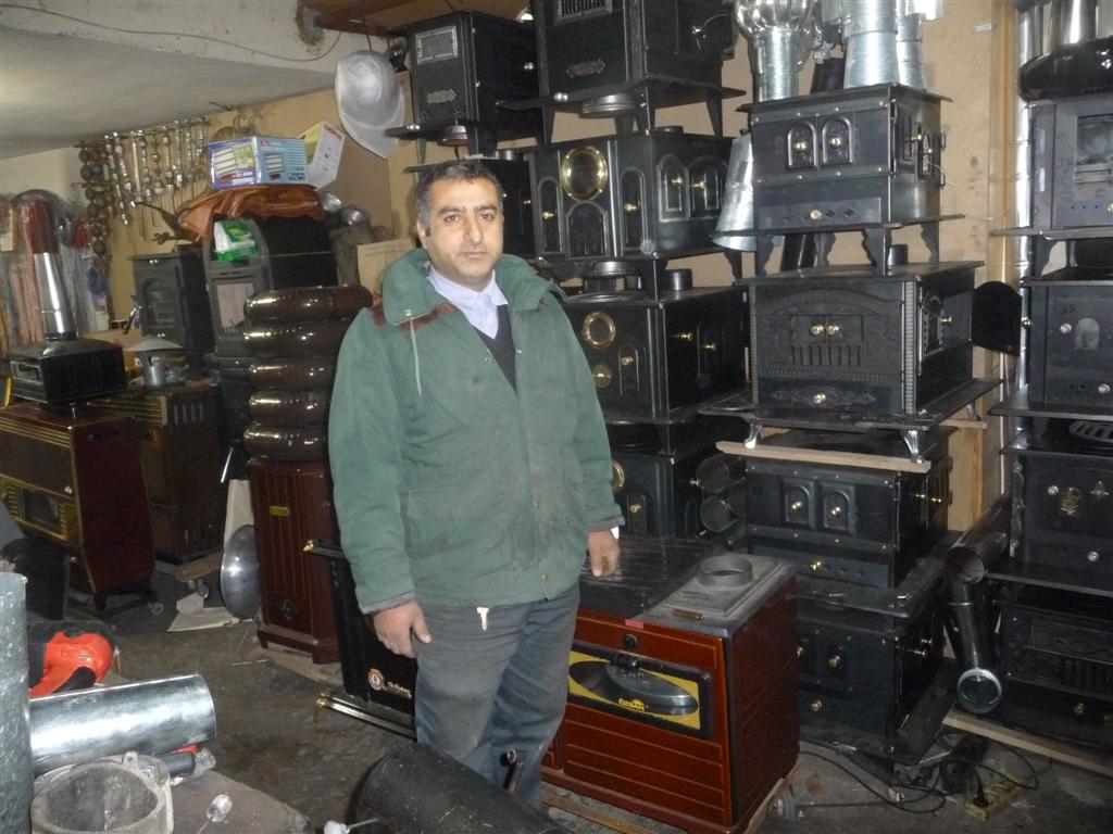 البقاعيون أنفسهم أمام خيارين: إما القبول بسرقة حقهم في الدعم أو مواجهة البرد القارس