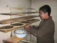 رواد الخطيب·· يعمل في فرن