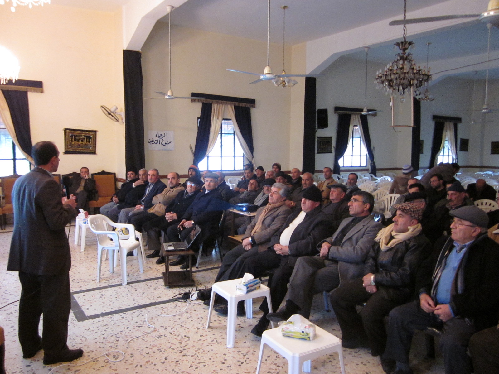 من الندوة الاشادية عن الزيتون في الدوير