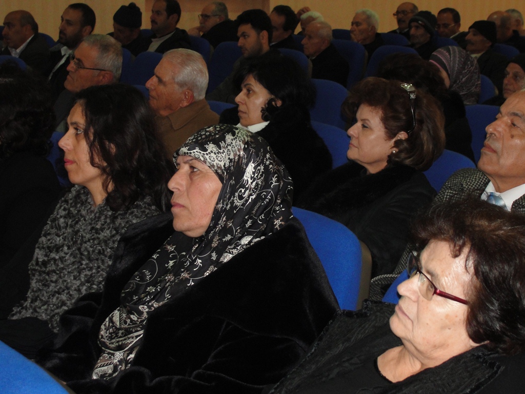 جانب من الحفل التأبيني للدكتور حليم القسيس في مركز الطويل