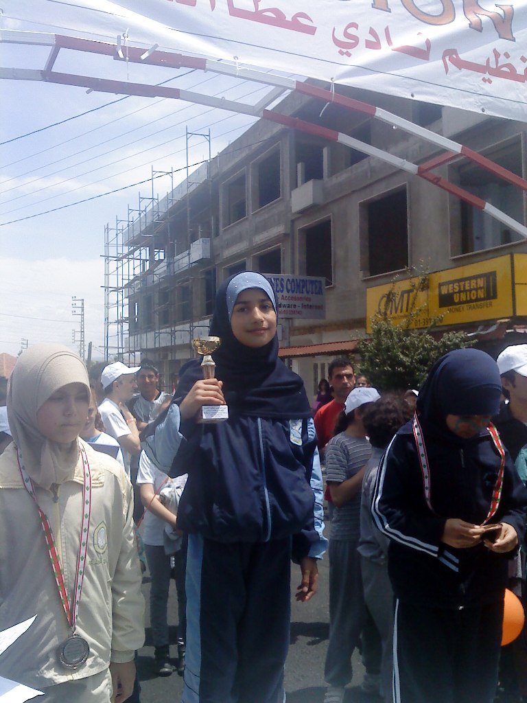 حوراء محمد خريس بطلة مسافة ال 200 م اناث