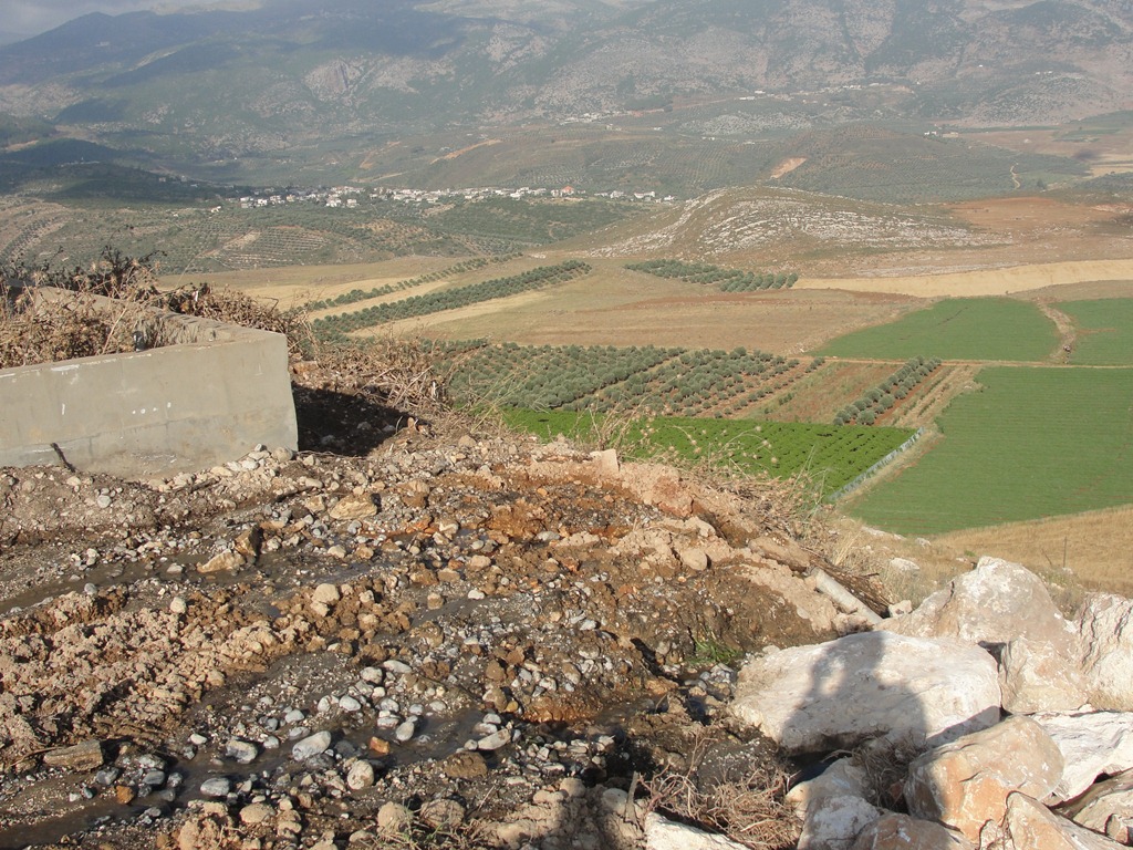 يحدونا الأمل بأن يجري تشغيل هذا المعمل، بالسرعة الممكنة، لوقف تدفق الصرف الصحي على الأراضي الزراعية في وطى الخيام