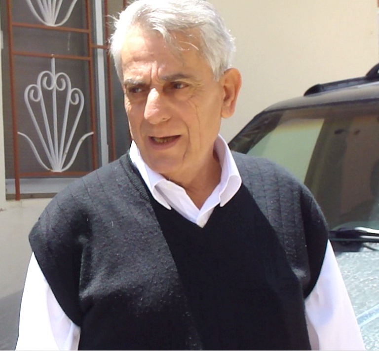 أبو حسن أسعد عيسى في آخر صورة قبل رحيله