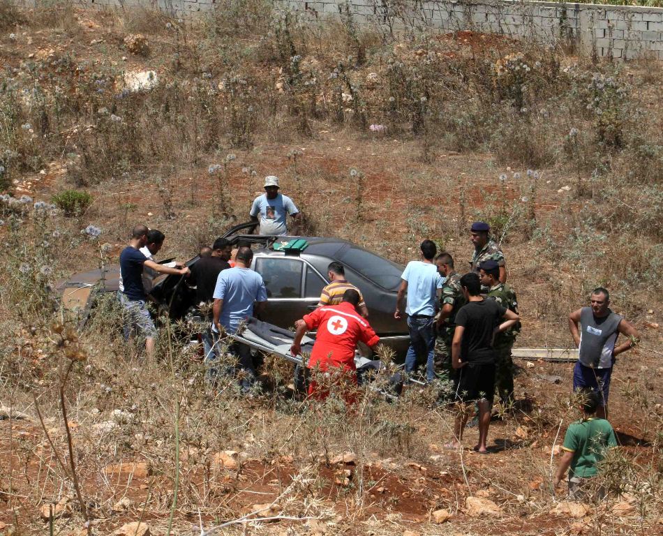 سيّارة المفتي تتعرّض لحادث أليم قرب نبع الحمام - تصوير علي ضيا