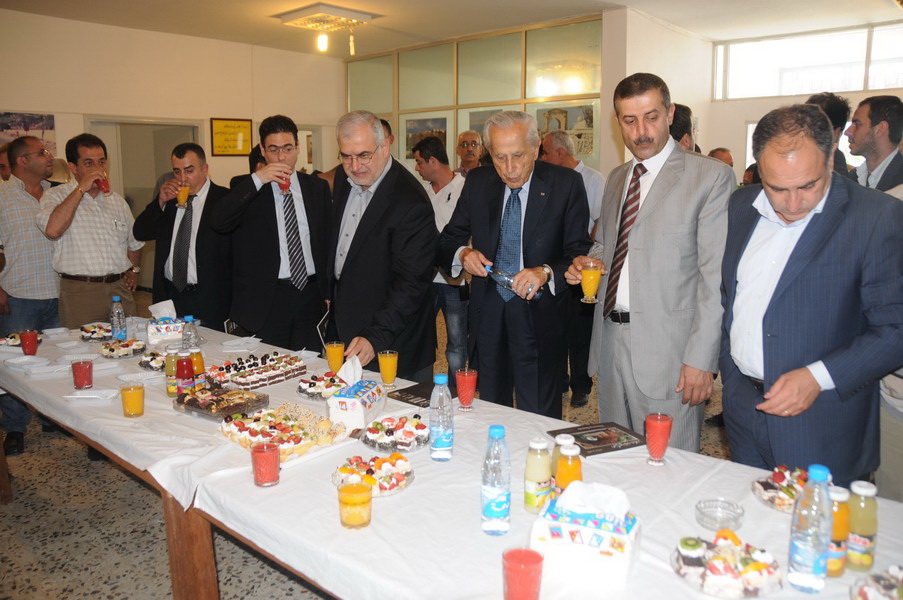 جولة لوزير الإتصالات نقولا  صحناوي في منطقة  أقليم التفاح