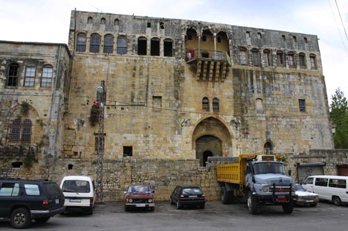 القلعة او القصر الشهابي في حاصبيا