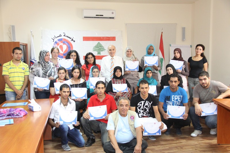 عامل تخّرج 18 فتاةً وشاباً في إطار برنامج التدريب خلال العمل