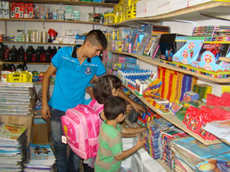 العودة إلى المدرسة عبء في زمن الشح